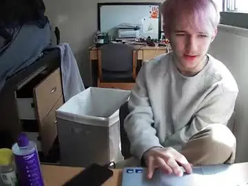 Chaturbate Free Porn Cam of hungcollegeboy7002