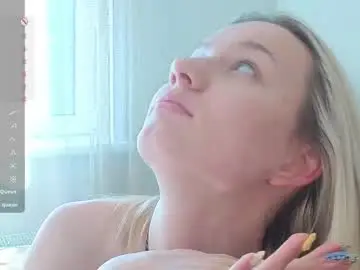 Chaturbate Live Sex Cam of minnietammy