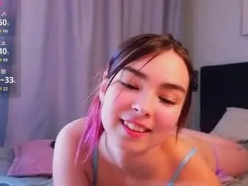 Chaturbate Live Sex Cam of minnietammy