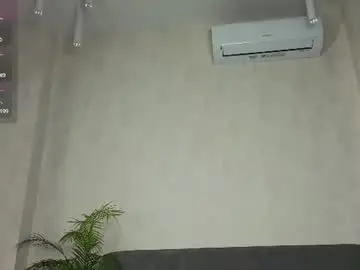 Chaturbate Free Porn Cam of minnietammy