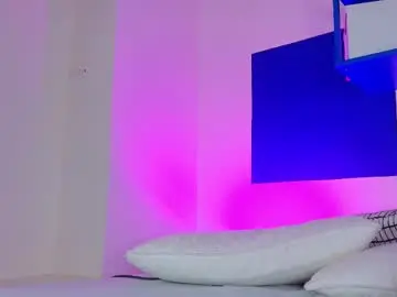 Chaturbate Live Sex Cam of cristalcornner_