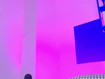 Chaturbate Best live sex cam show of cristalcornner_