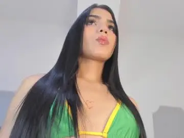 Chaturbate Sex Cam of roxana_scott1