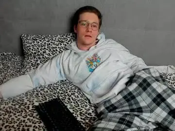 Chaturbate Free Porn Cam of deni_boy99