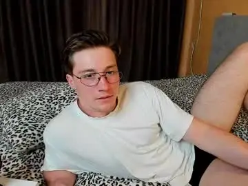 Chaturbate Live Sex Cam of deni_boy99