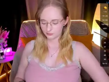 Chaturbate Live Sex Cam of sheslinki