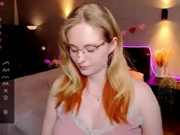 Chaturbate Adult Video Chat of sheslinki