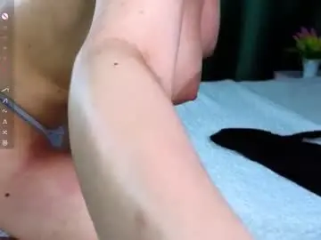 Chaturbate Live Sex of _curlydream_