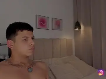 Chaturbate Watch Live Sex Cams of _e_m_m_a_1