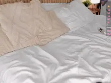 Chaturbate Nude Webcam of _e_m_m_a_1