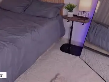 Chaturbate Best live sex cam show of _e_m_m_a_1