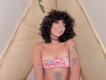 Chaturbate Watch Live Sex Cams of ariella_ruiz