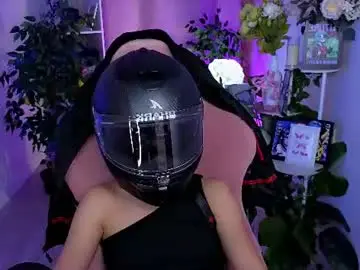 Chaturbate Live Sex Cam of redmidnight_
