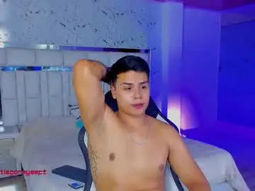 Chaturbate Live Sex of santiagoreyesft