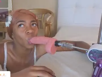 Chaturbate Live Sex Cam of shanelle__