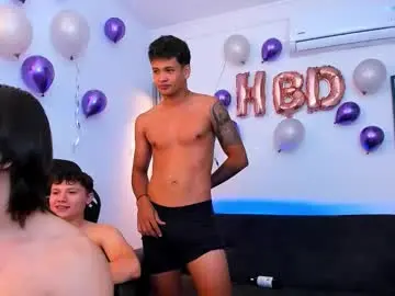 Chaturbate Live Sex Cam of interracial_wallen