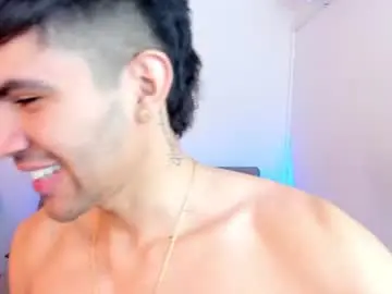 Chaturbate Live Sex Cam of interracial_wallen