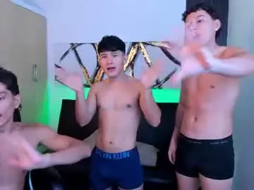 Chaturbate Live Sex Cam of interracial_wallen