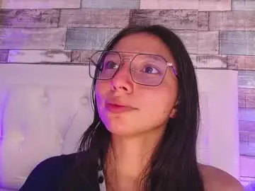 Chaturbate Live Sex Cam of kendall_saenz