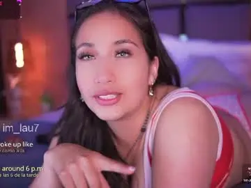 Chaturbate Best live sex cam show of lauroberts