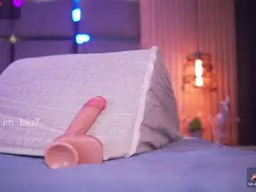 Chaturbate Live Sex Cam of lauroberts