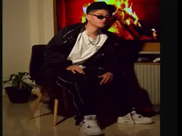 Chaturbate Adult Video Chat of levy_steve