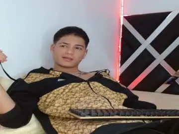 Chaturbate Free Porn Cam of levy_steve