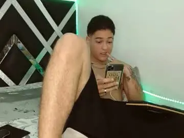 Chaturbate Free Porn Cam of levy_steve