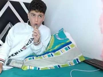 Chaturbate Sex Cam of levy_steve