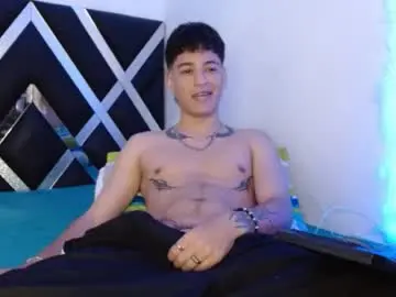 Chaturbate Live Sex Cam of levy_steve