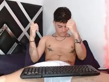 Chaturbate Sex Chat of levy_steve