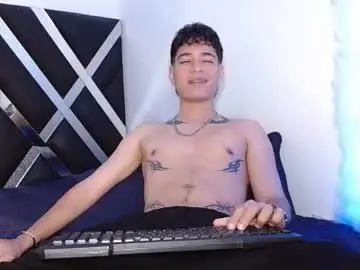 Chaturbate Best live sex cam show of levy_steve