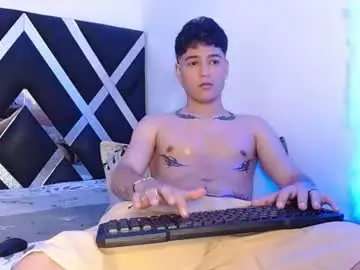 Chaturbate Live Sex Cam of levy_steve