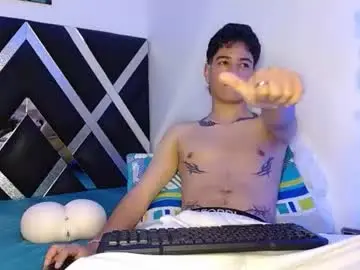 Chaturbate Sex Chat of levy_steve