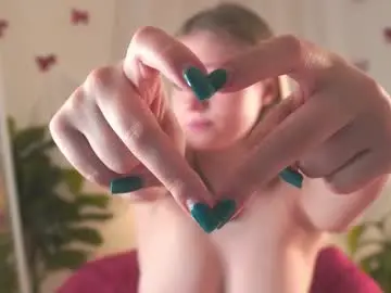 Chaturbate Watch Live Sex Cams of emilyhewell