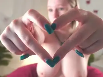 Chaturbate Adult Video Chat of emilyhewell