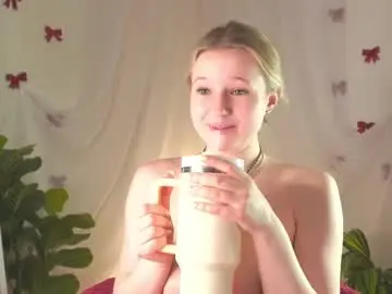 Chaturbate Best Webcam of emilyhewell