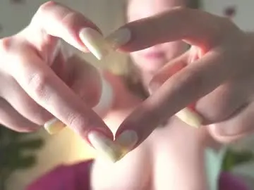 Chaturbate Watch Live Sex Cams of emilyhewell