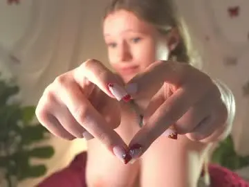 Chaturbate Adult Video Chat of emilyhewell