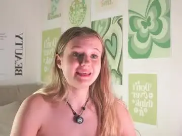 Chaturbate Best live sex cam show of emilyhewell