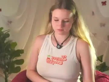 Chaturbate Nude Webcam of emilyhewell