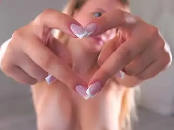 Chaturbate Sex Cam of emilyhewell