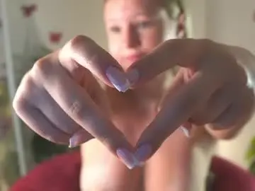 Chaturbate Live Sex of emilyhewell