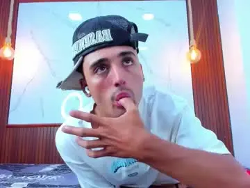 Chaturbate Live Sex Cam of hadrian_torres