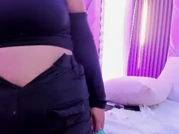 Chaturbate Live Sex Cam of nina_hazeel