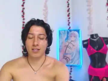 Chaturbate Live Sex Cam of taylorsweet1111