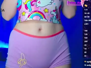 Chaturbate Best live sex cam show of emelycrystal