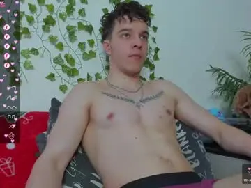 Chaturbate Watch Live Sex Cams of bravo_maestro