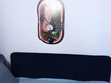 Chaturbate Live Sex Cam of love_bella_