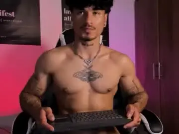 Chaturbate Adult Webcams of thomas_fit1